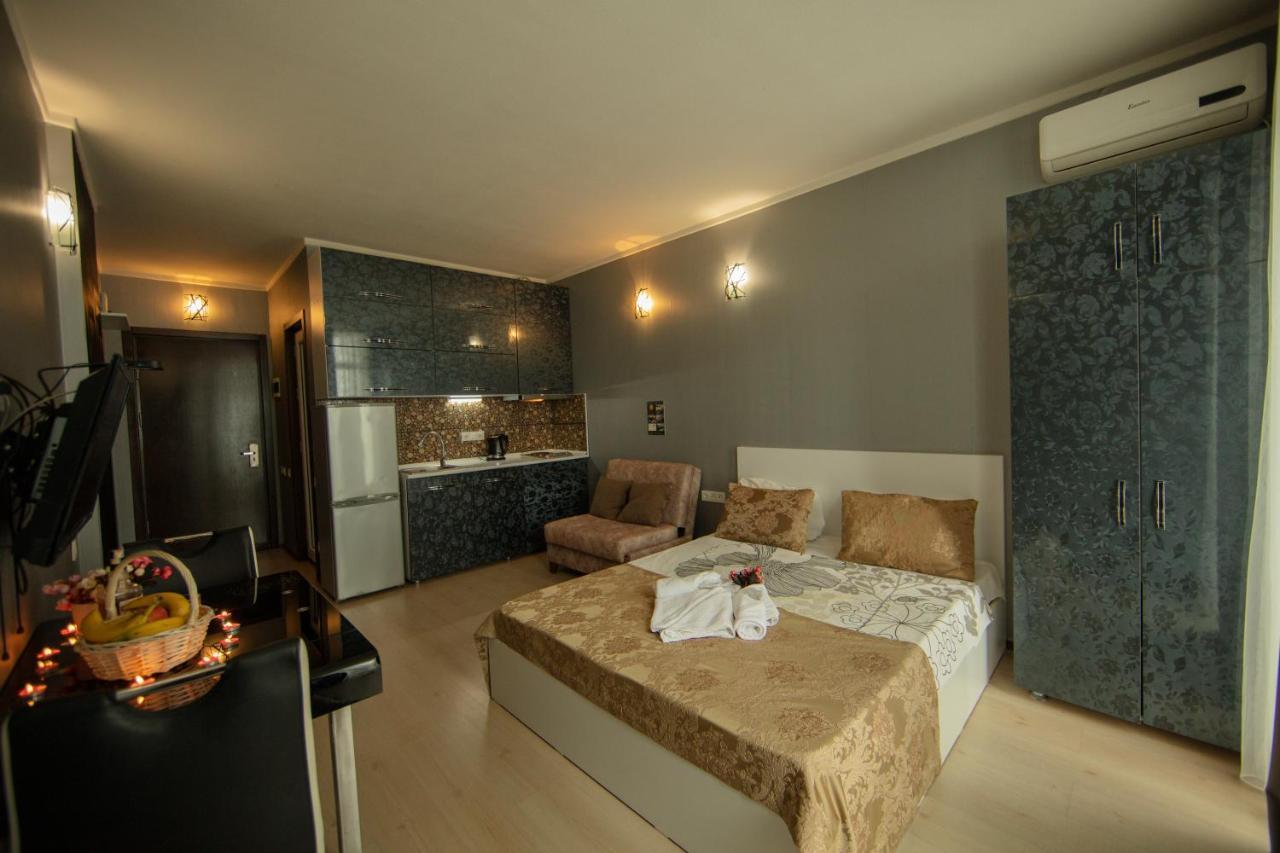 Tower Apartments Батуми Экстерьер фото