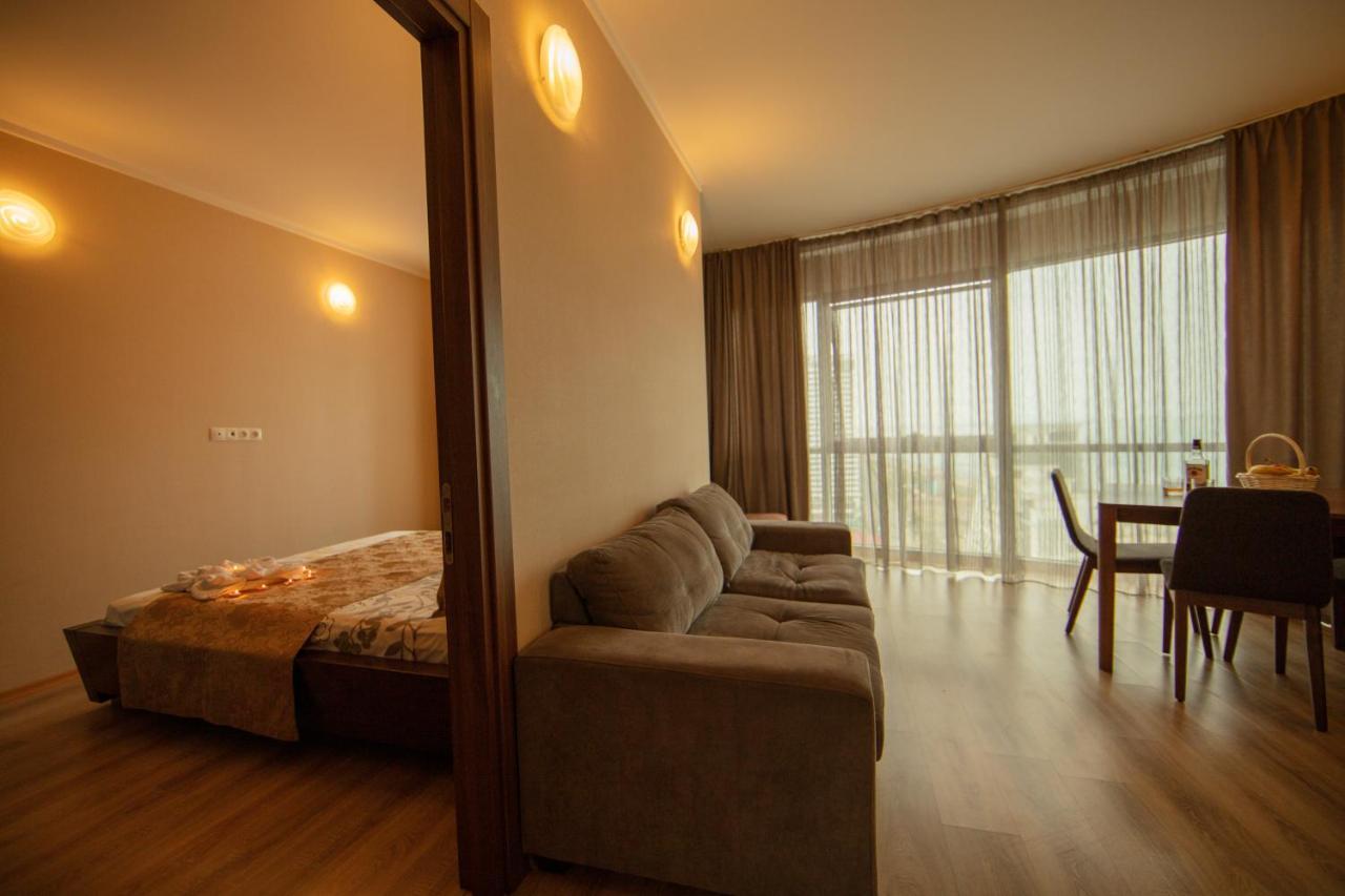 Tower Apartments Батуми Экстерьер фото