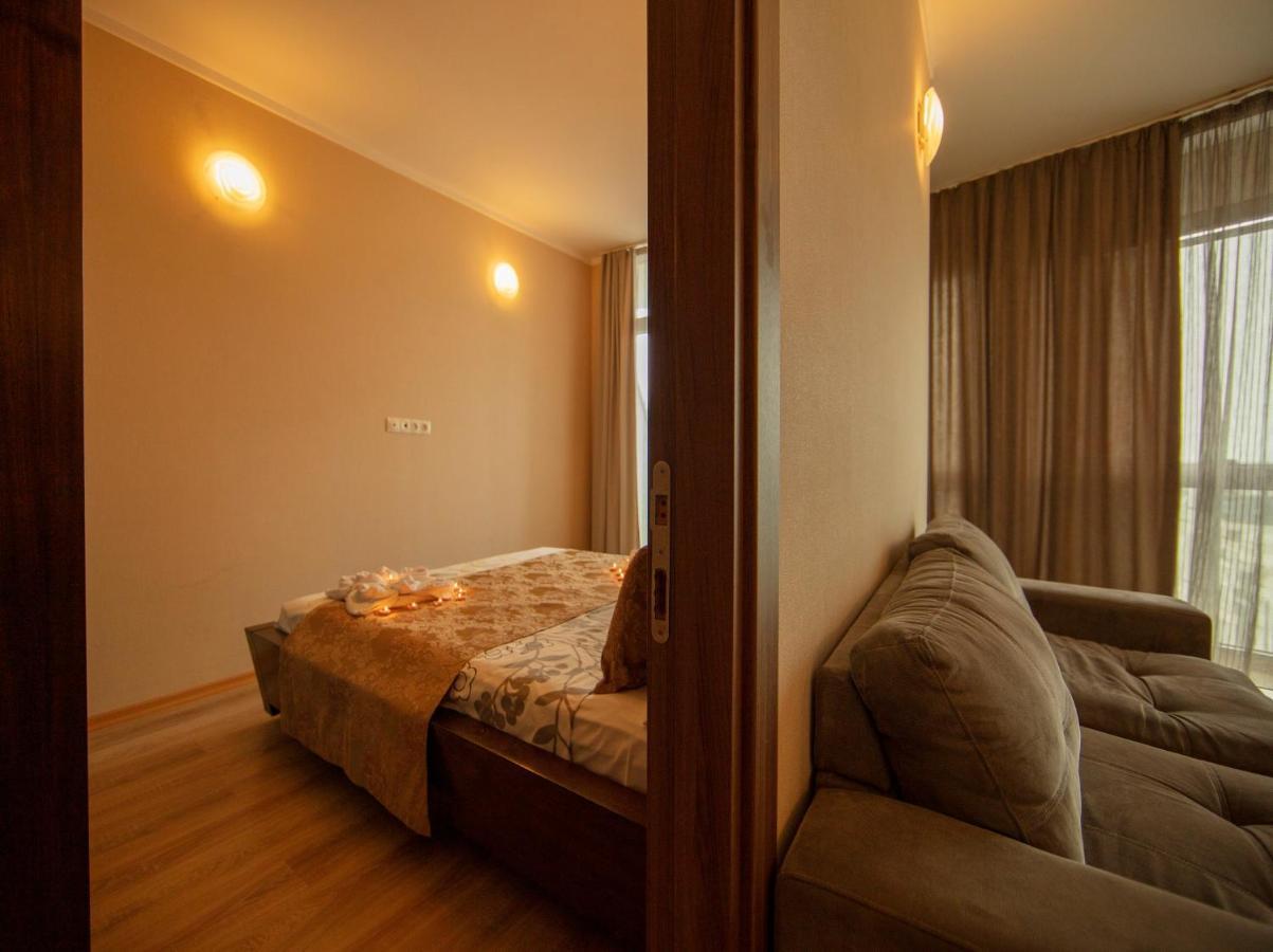 Tower Apartments Батуми Экстерьер фото
