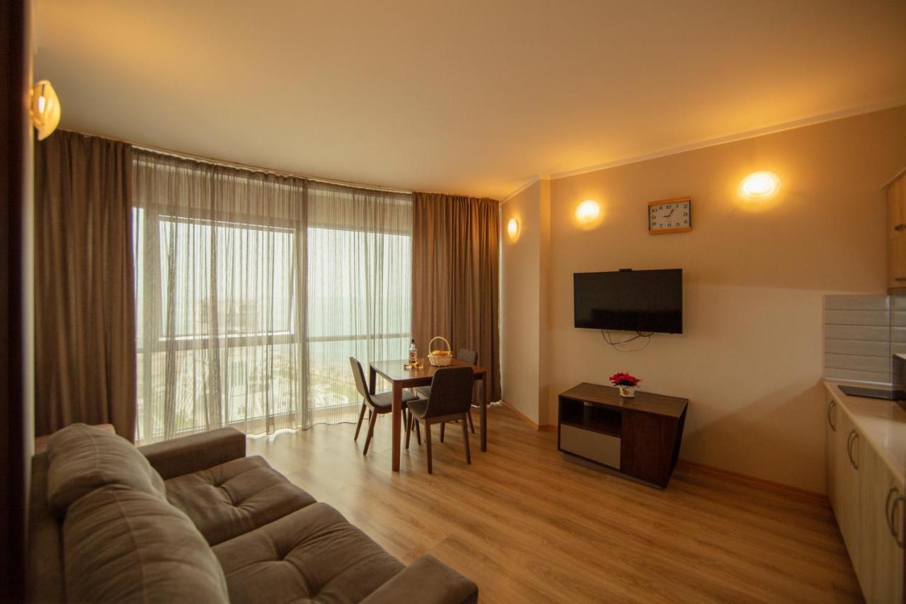 Tower Apartments Батуми Экстерьер фото