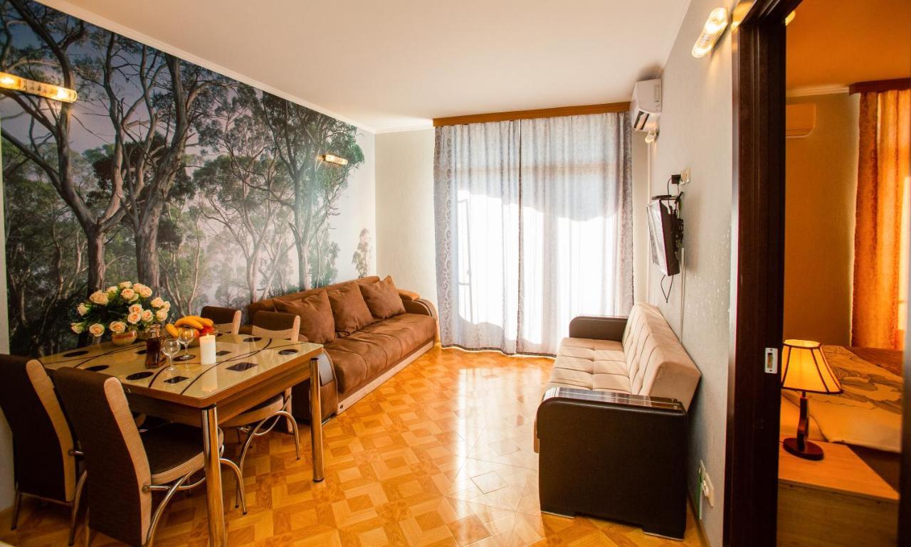 Tower Apartments Батуми Экстерьер фото