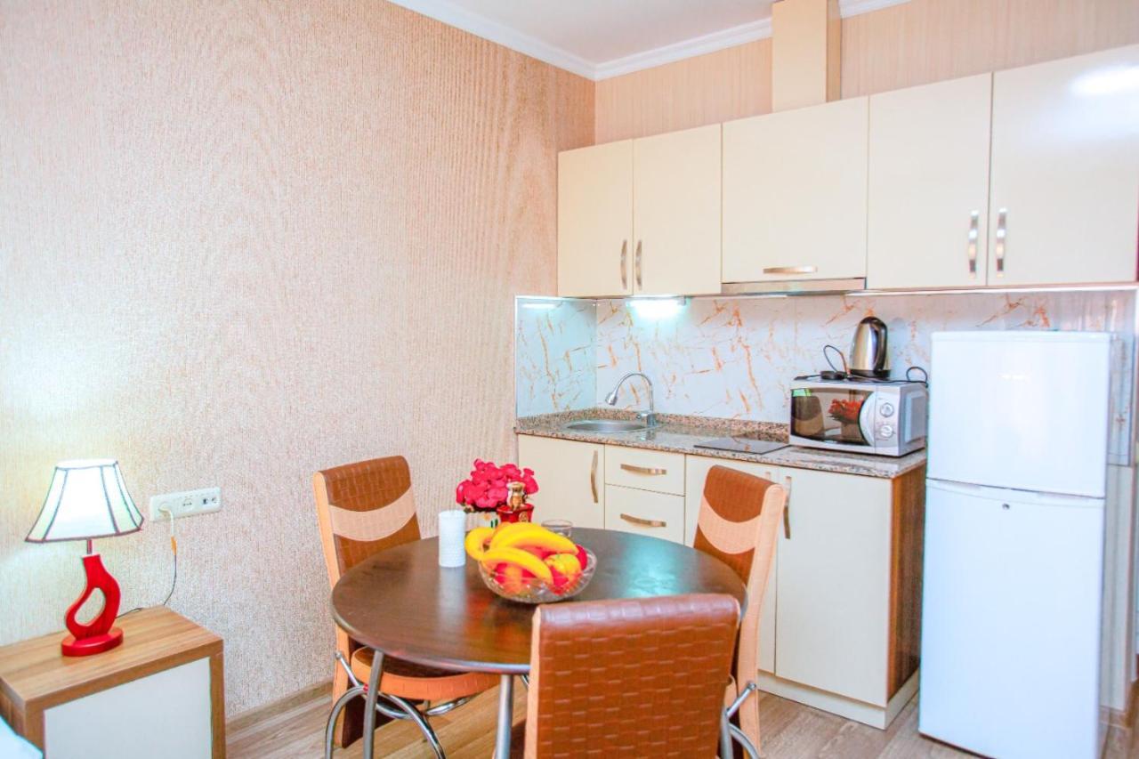 Tower Apartments Батуми Экстерьер фото