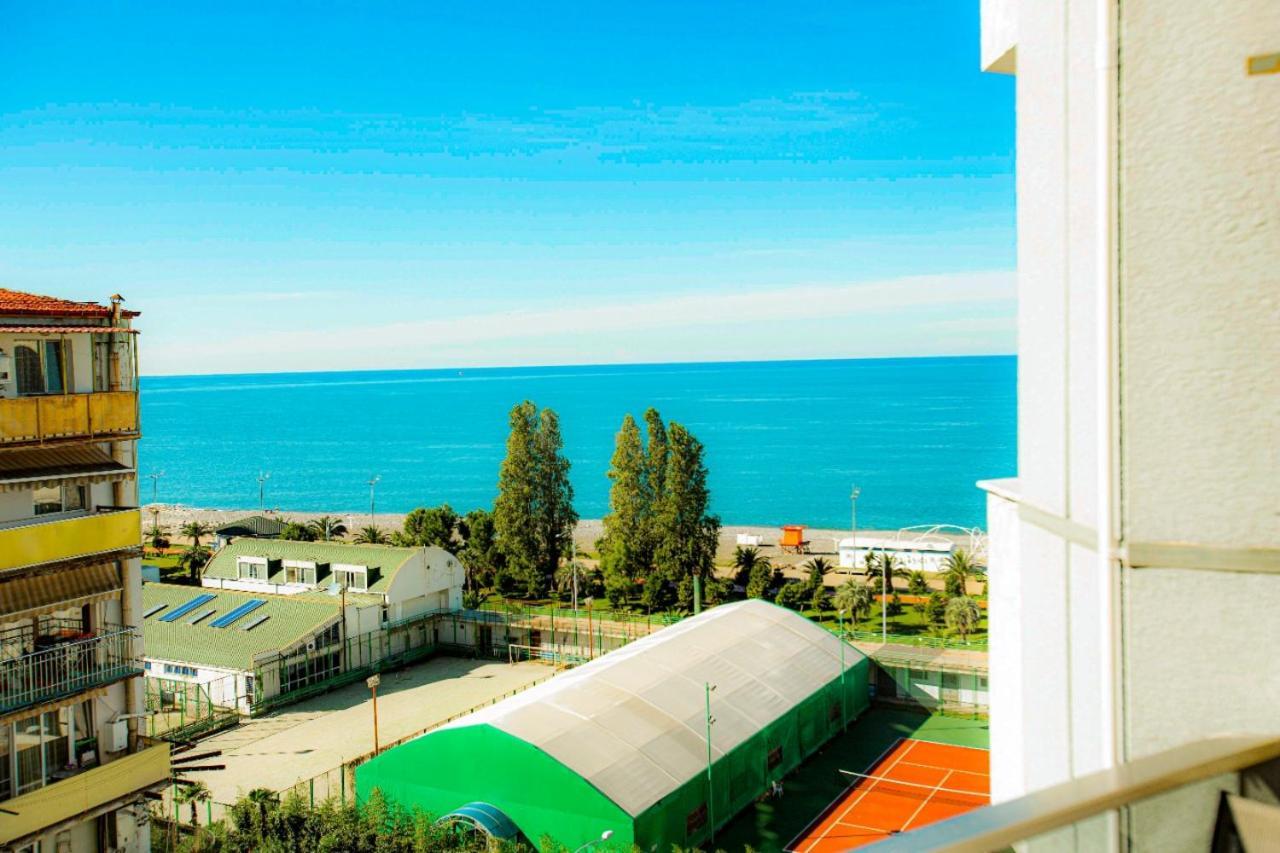 Tower Apartments Батуми Экстерьер фото