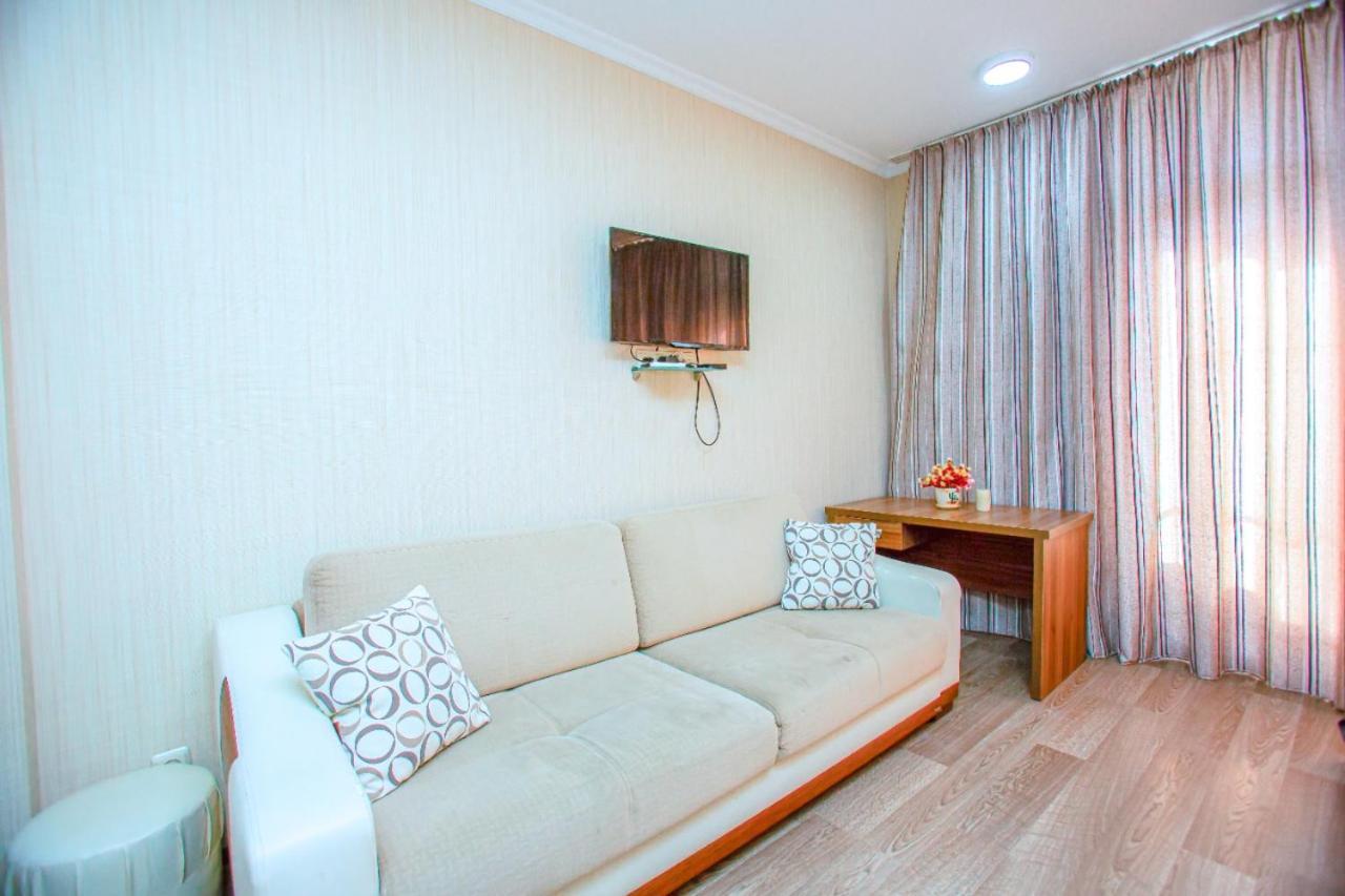 Tower Apartments Батуми Экстерьер фото